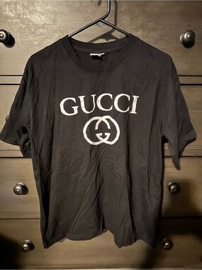 GUCCI Black Short Sleeve Logo Tee